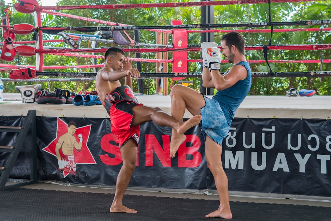Beginner Muay Thai class in action at Sabai Muay Thai Kallang